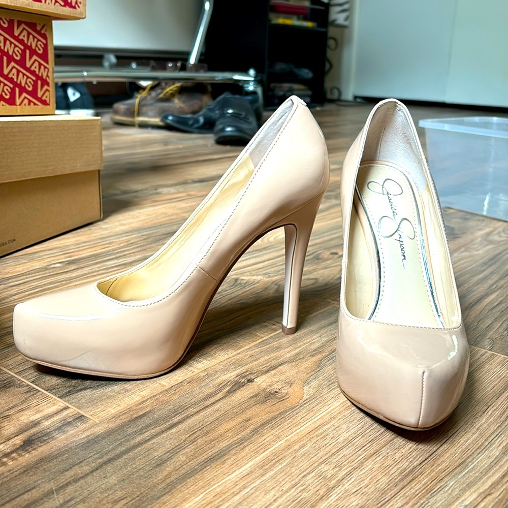 Jessica Simpson platform pumps